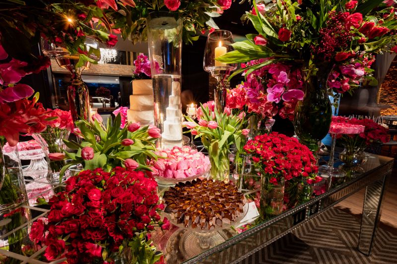 Grand bouquet roses blanches et orchidées livraison France